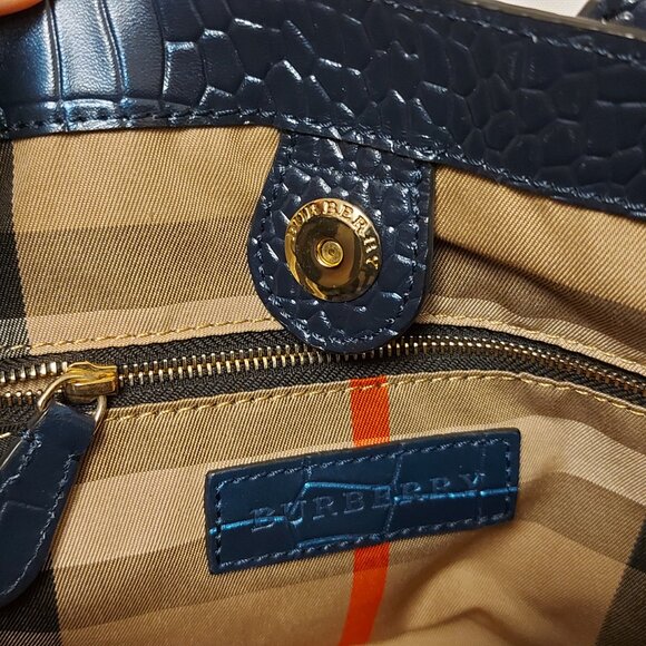 Burberry Banner Tote - Picture 8 of 12